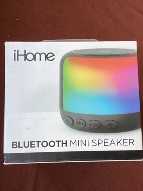 iHome Bluetooth Mini Speaker model iBT64B.EXv24 New